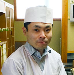 「日本料理おかや」の主人・岡成祐